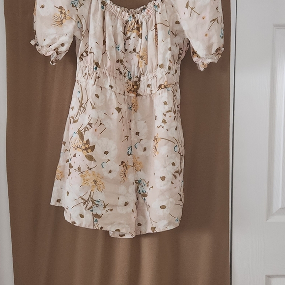 Spartina 449 Audrey Linen Romper in Babbie's Store Poppies Medium - Picture 3 of 6